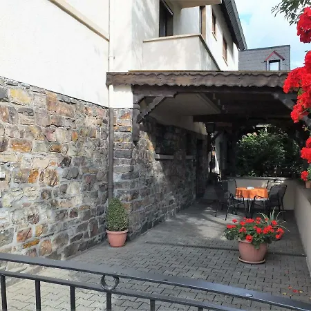 Milberg Assmannshausen * Rüdesheim am Rhein